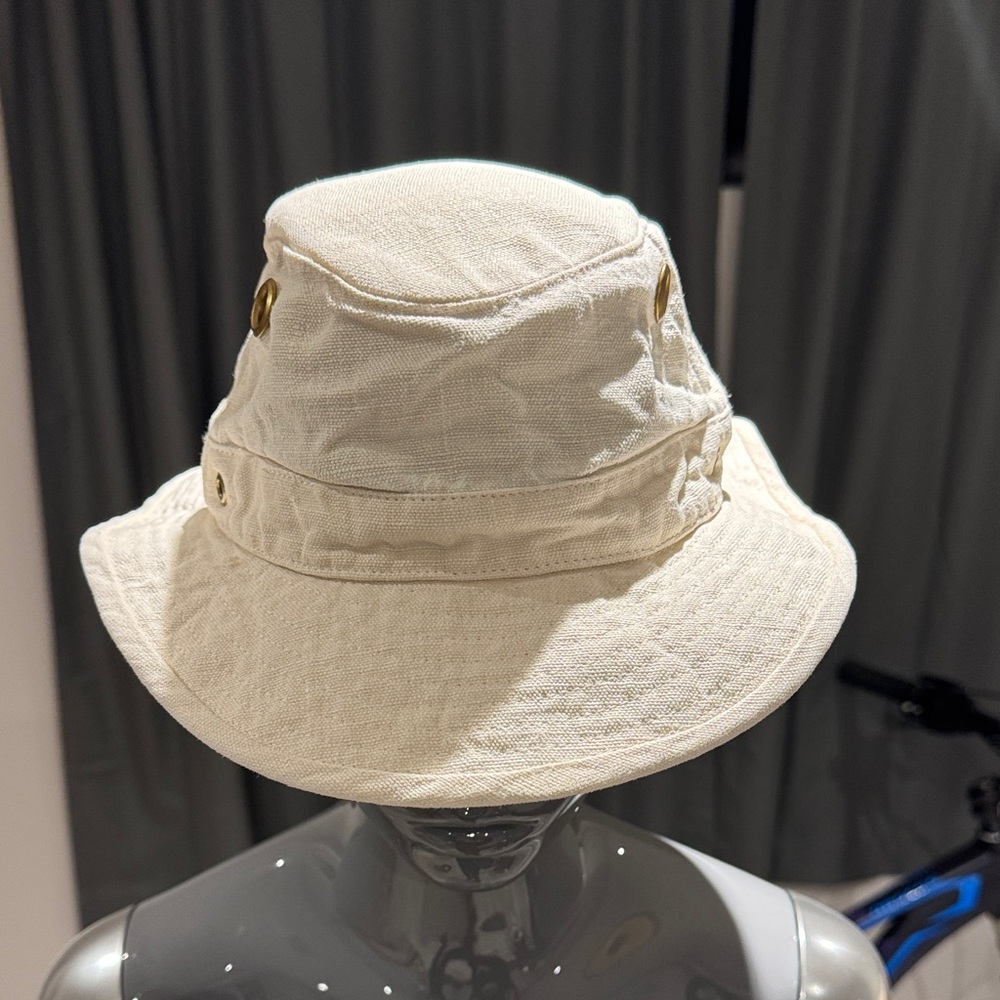 Tilley Hemp Hat - Picture 2 of 5